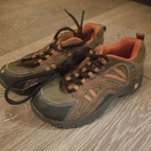 GUC Swiss gear sneaker boots